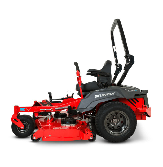 Gravely-Pro-Turn-EV-rear-discharge-5-526x541