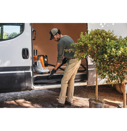 STIHL-SEA-100-vacuum-cleaner-4-526x541