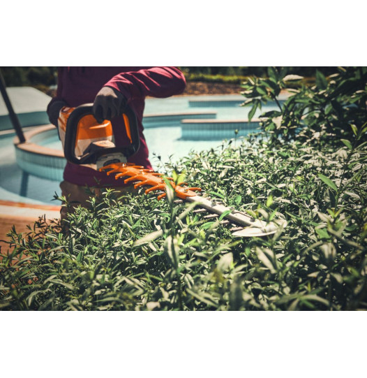 stihl-HSA-140-R-3-526x541