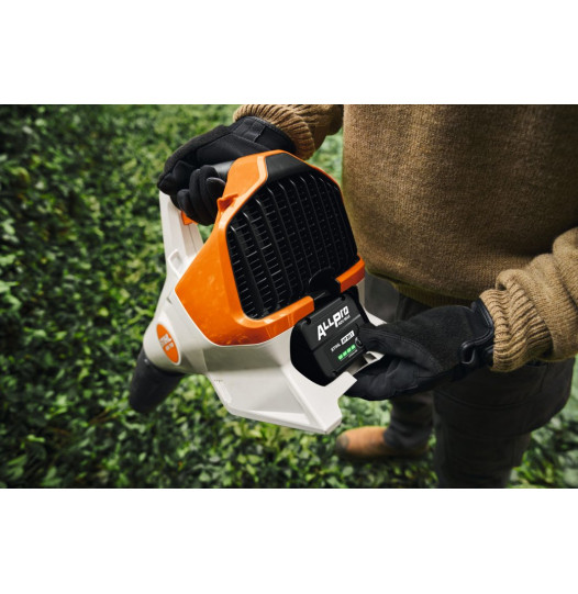 STIHL-ALLPRO-Battery-AP-30.1-48504006590-6-526x541