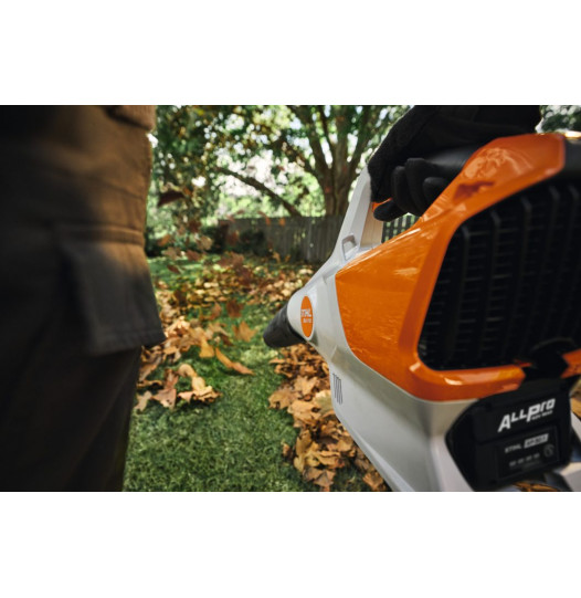 STIHL-ALLPRO-Battery-AP-30.1-48504006590-7-526x541