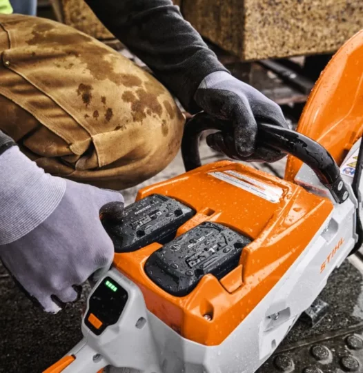 STIHL-ALLPRO-Battery-AP-300.0-P-EA134006523-8-526x541