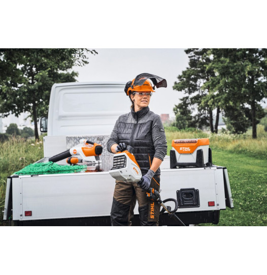 Stihl-AL-1802-MO-High-Speed-Charger-EA104305505-5-526x541